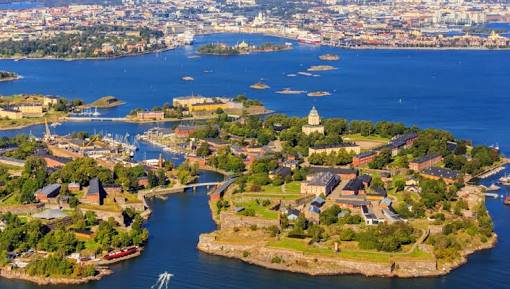 GlobalStudentEn's tweet photo. Why study in #helsinki ? Because the capital of #Finland is a safe, modern and green city with a population of 500k https://t.co/w9ntShw5Mz