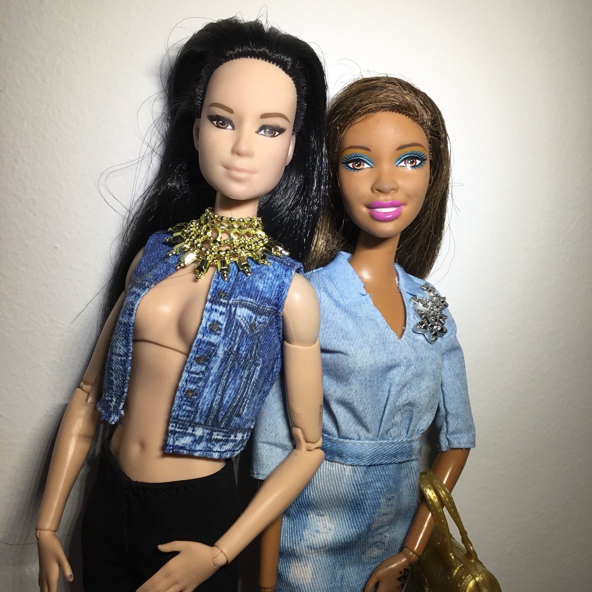ItsLaylaMaraj's tweet photo. Hanging out with Kim 💙 https://t.co/eCnB9Bbkm0