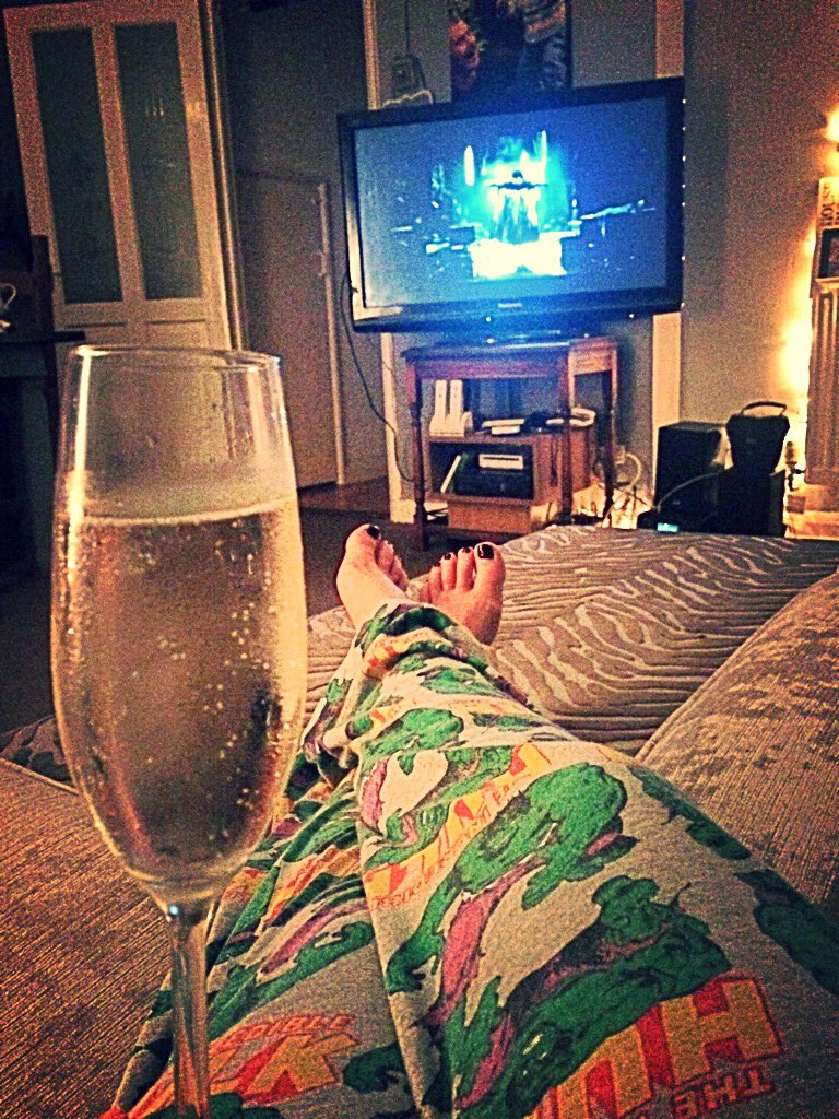 The boi went dancing alone..movie 🍿 night.. not missing him too much.🙈 only wearing his PJ’s 😂 #movies #movienight #Prosecco #relaxation
