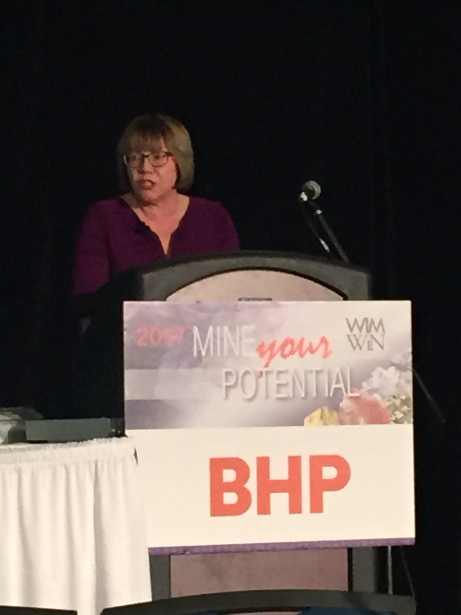 Leaning in and hanging on is about striking a work life balance, says Hon. Anne McLellan at #MineYourPotential2017 <a href="/WIMWiNSK/">WIMWiNSK</a>