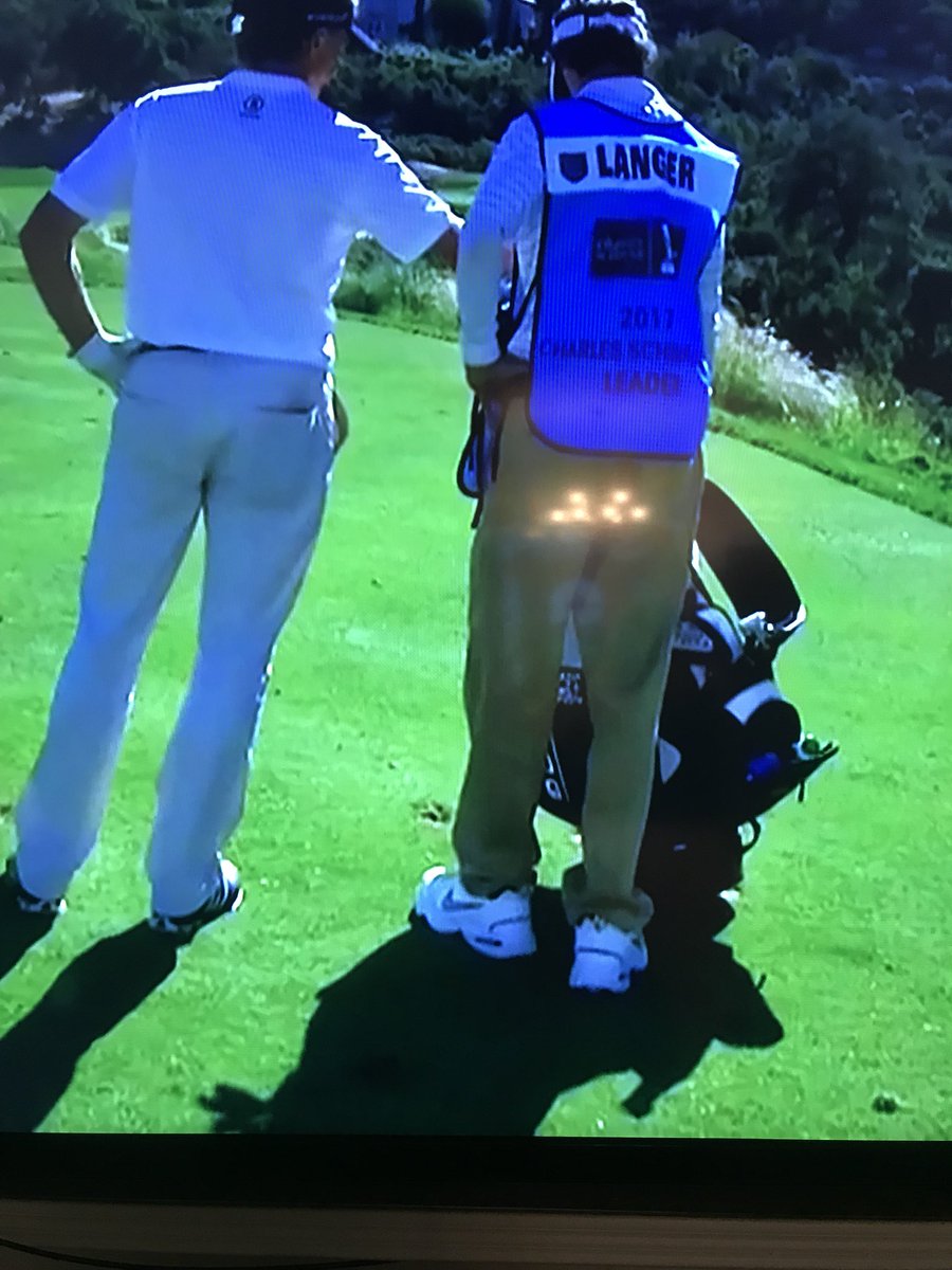 volk2845's tweet photo. Looks like Langer’s caddie is learning from @TronCarterNLU shoes game https://t.co/KCVZDG8xu5