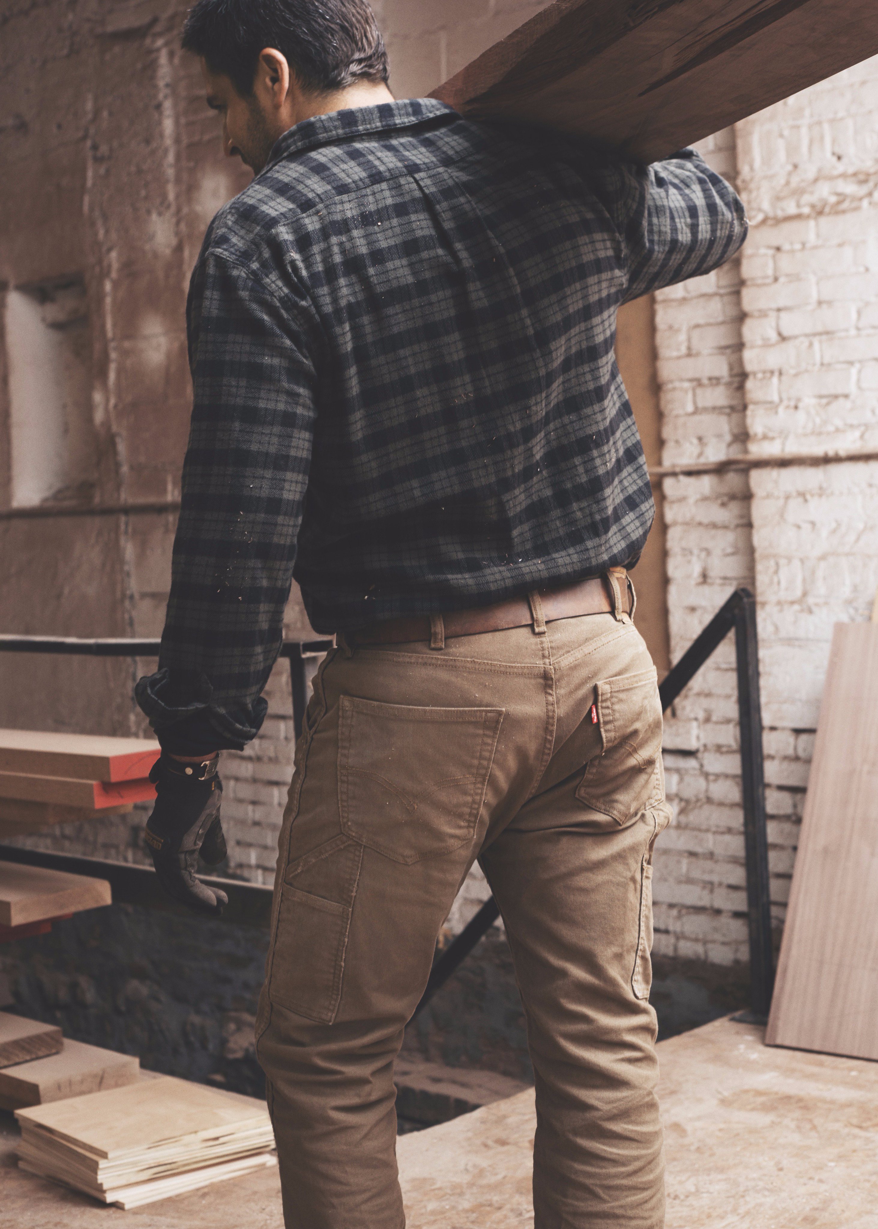 Levi's® on Twitter: "Designed for the modern tradesman. Made for everyday Introducing #Levis Workwear. &gt; https://t.co/yz0ORhUO9S https://t.co/Jz315NVtTu" /