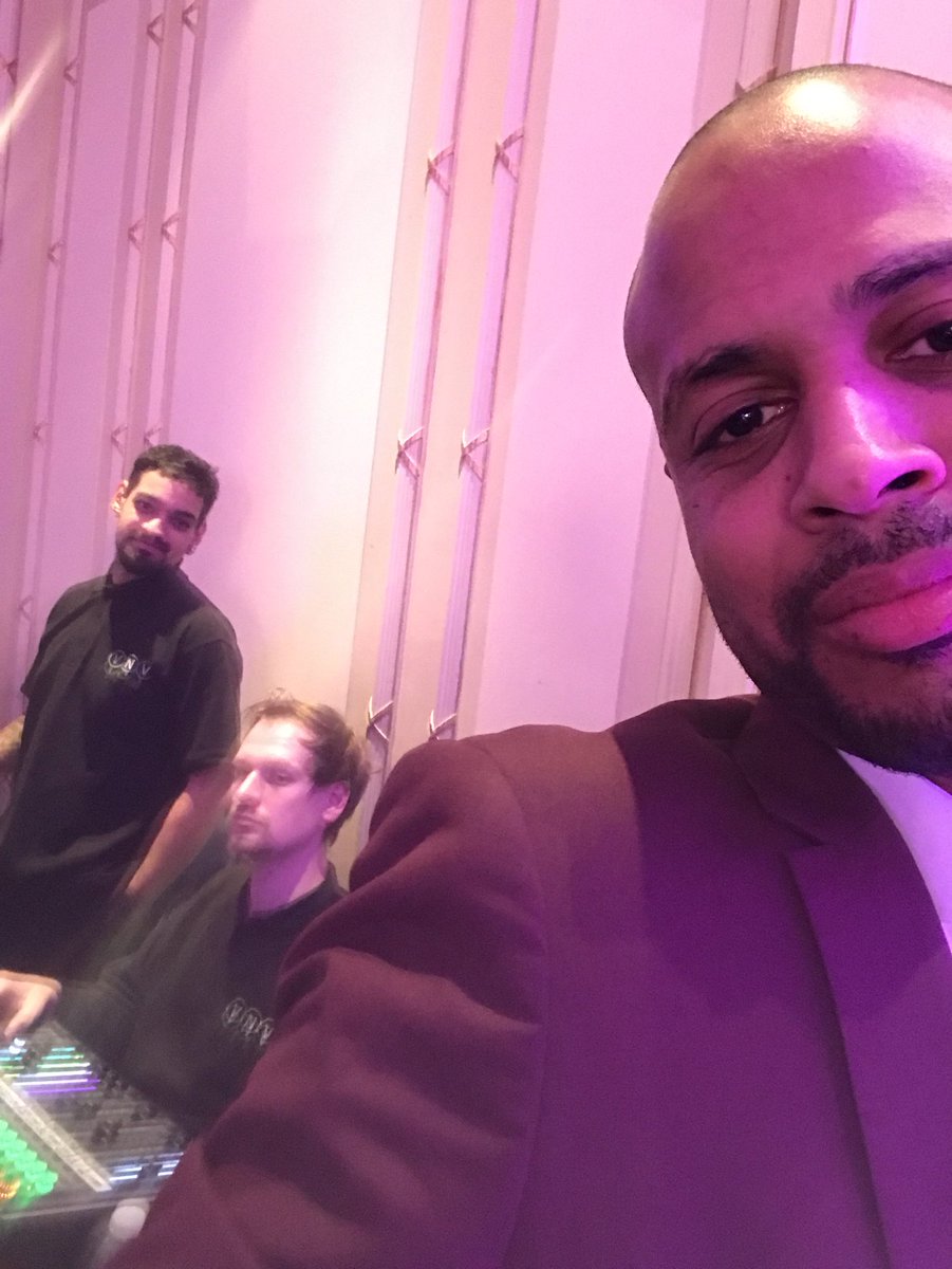 CarbyandC's tweet photo. Done know the technical team keeping things moving! #eybn #eybnball17 #eyblacknetwork https://t.co/bU09E2djh4