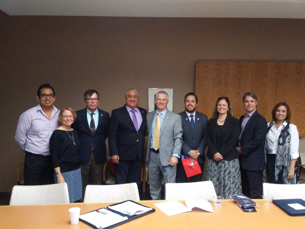 uazintl's tweet photo. Welcome to the #UofA, @UNIMINUTOCOL! We look forward to partnering with you to advance #InternationalEducation here and in #Colombia https://t.co/kU732TL5LG