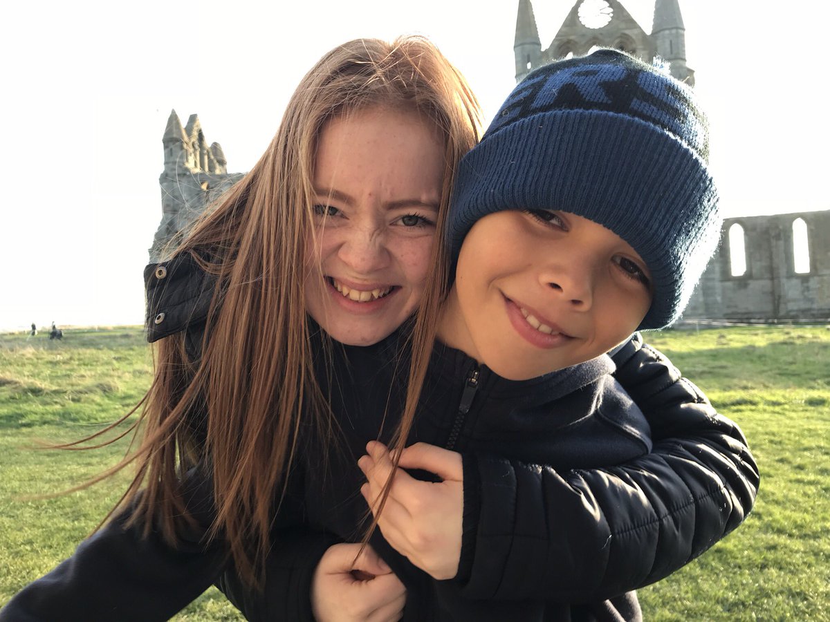 Hellk81's tweet photo. A family day trip to @WhitbyAbbey #illuminatedabby #gothweek https://t.co/K7LLxlqE3a