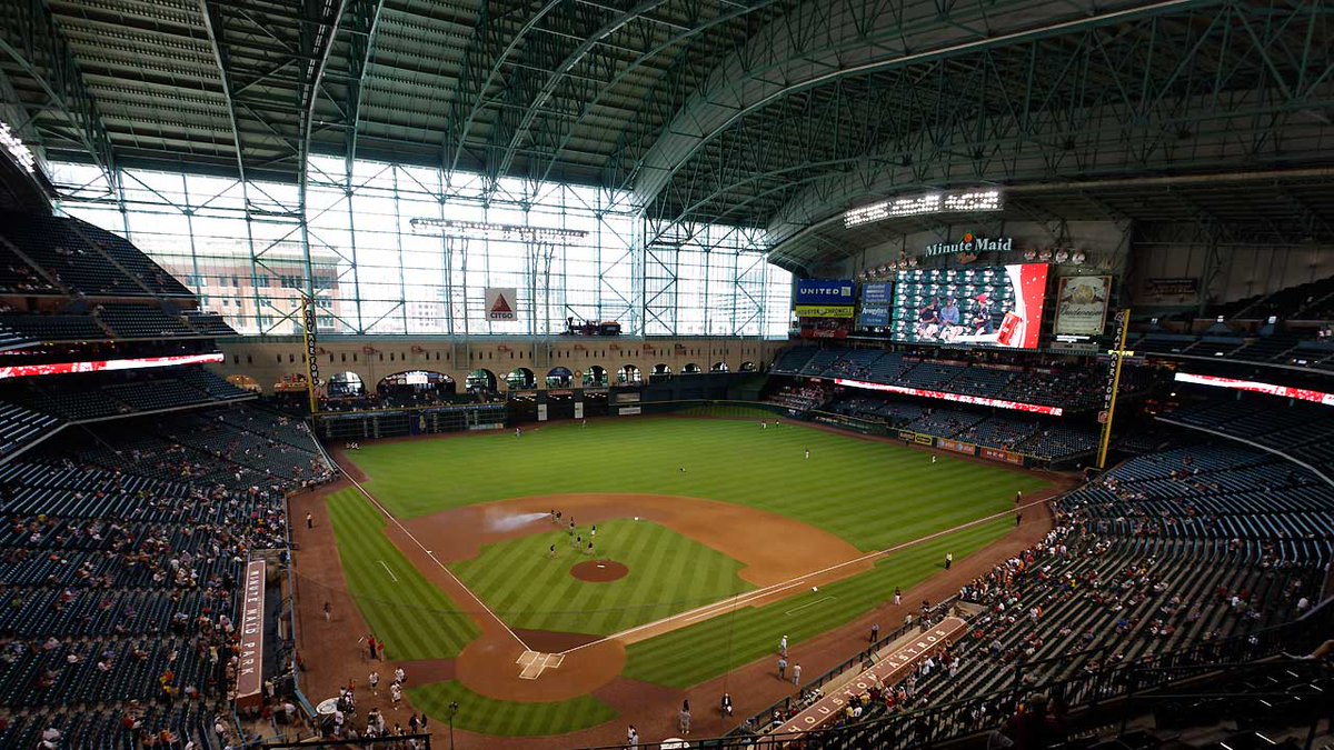 LuckysLodge's tweet photo. Lets Go 'Stros! Come by @LuckysPub for the Ultimate World Series Viewing Party! Food, drink specials, JUMBOTRONS and more! https://t.co/YkHakiMHaX