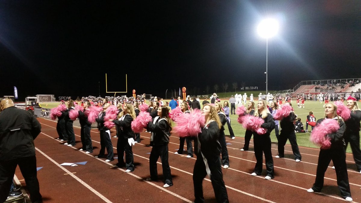 LinganoreSGA's tweet image. It's a Pink Out to support the fight against breast cancer at LHS tonight. Thanks to all who donated to the cause. Go Lancers!