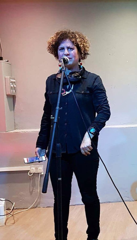 JulietteBurton's tweet photo. On the train home after a top night hosting Happy Hour - #comedy @TheCanvasCafe
Thanks to all acts! Next HH = 1 Dec! https://t.co/0rs3yYP90U