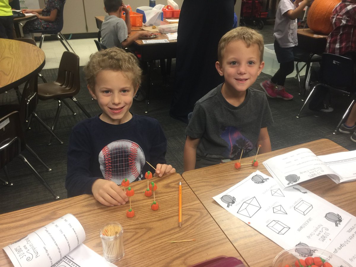 dmcintyre7911's tweet photo. 1st graders LOVED exploring Pumpkin-ology math and science stations! #oozingpumpkins @NPERockets https://t.co/hxvWgwxcCd