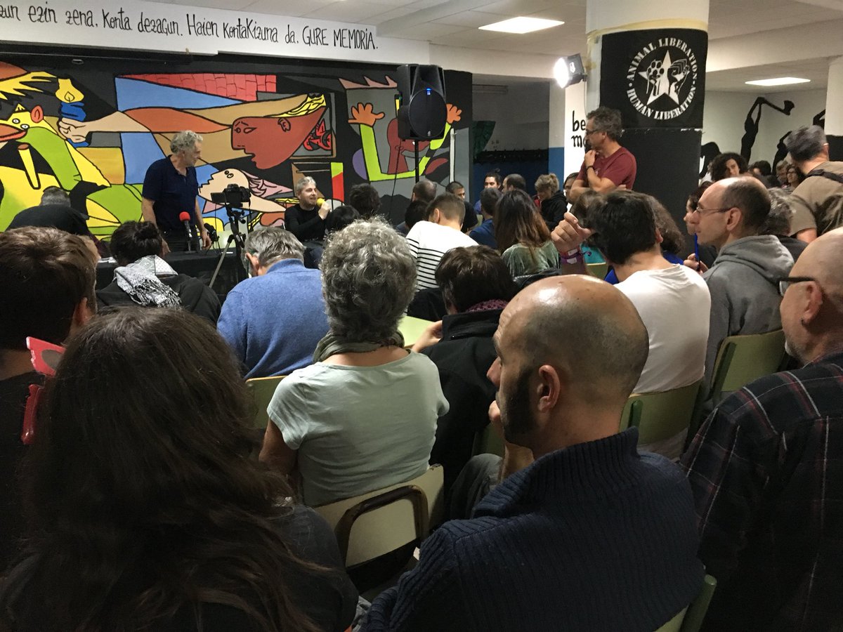 debbiebookchin's tweet photo. #socialecology #Bookchin #municipalism #Rojava big topics at 2nd International Social Ecology Conference in Bilbao w/ 150+ people on 1st day https://t.co/zhvxxbWG1u