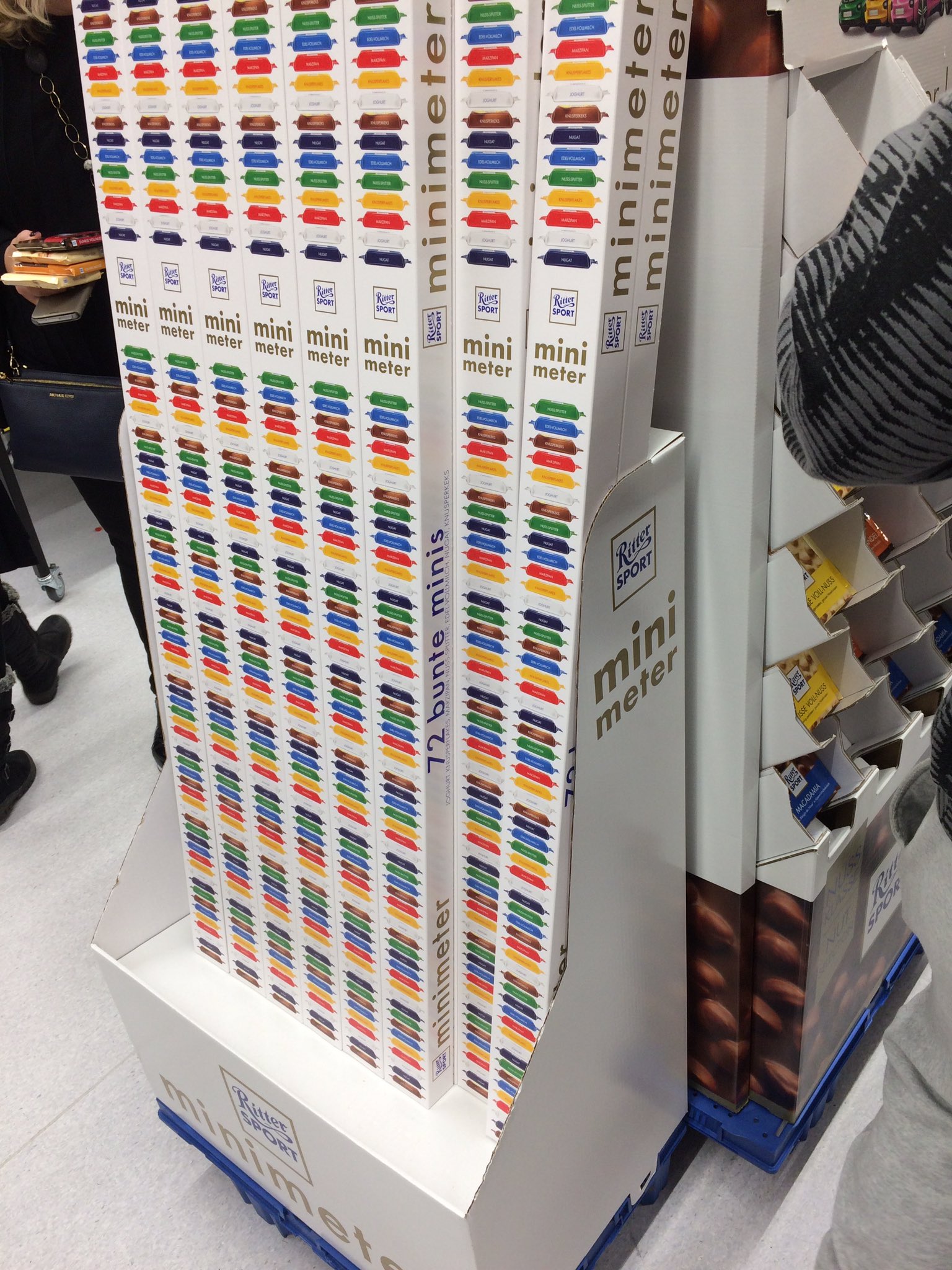 hek De kamer schoonmaken Slijm Emil Knudsen on Twitter: "@miniminter I didn't know you had your own Ritter Sport product😂😂 #minimeter https://t.co/2JMS4cwzaM" / Twitter hek De kamer schoonmaken Slijm Emil Knudsen on Twitter: "@miniminter I didn't know you had your own Ritter Sport product😂😂 #minimeter https://t.co/2JMS4cwzaM" / Twitter
