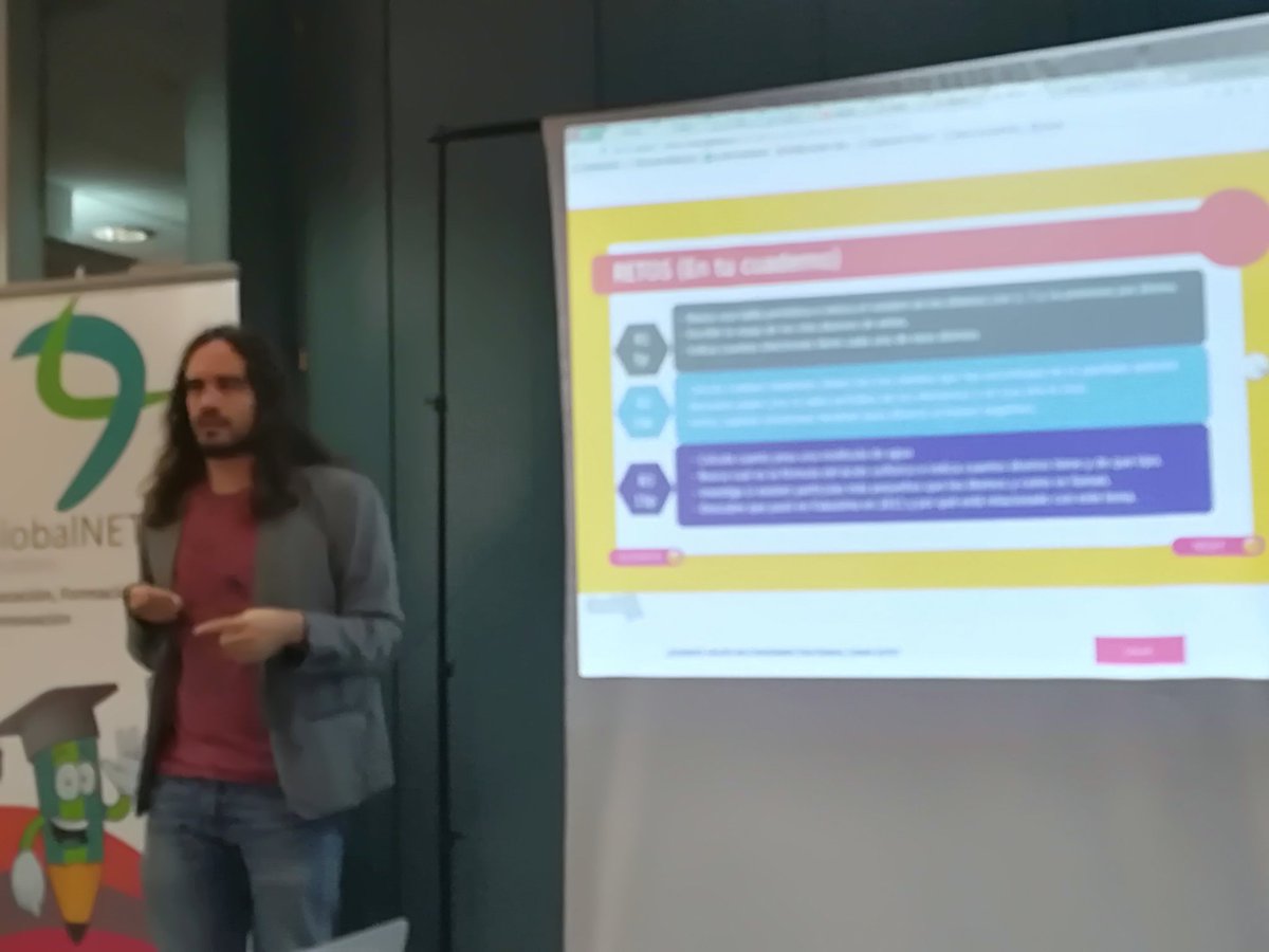 aarribasa's tweet photo. ¿Se puede estudiar sin libros de texto? Salva Carrión lo explica en #Innobaredu con @genially_es en #ESO @salva_cv @innobaredu @Cole_Reggio https://t.co/DPrtXFPr9o