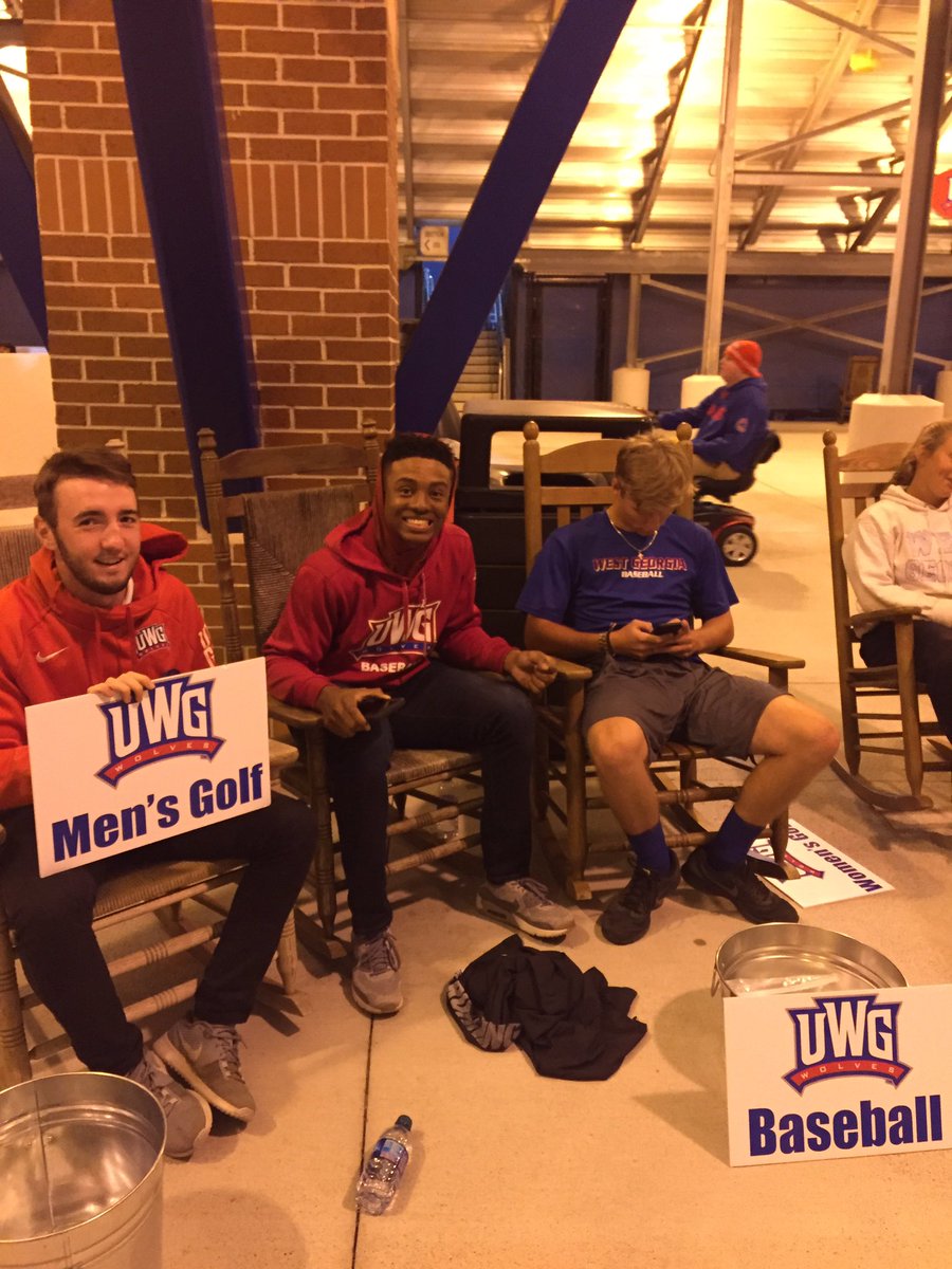 UWG_SAAC's tweet photo. @UWGBaseball and Golf making dreams come true! 2/3 allowed photography. #Gowoles #rockathon #makeawish https://t.co/fVYXVwezn6