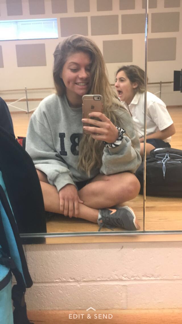 celestemurman's tweet photo. Happy birthday Apricot😋😊🎉😀 @CamrynMurman love u sister💛💛💛💛👯🤠 https://t.co/jpEQ9cfVAT
