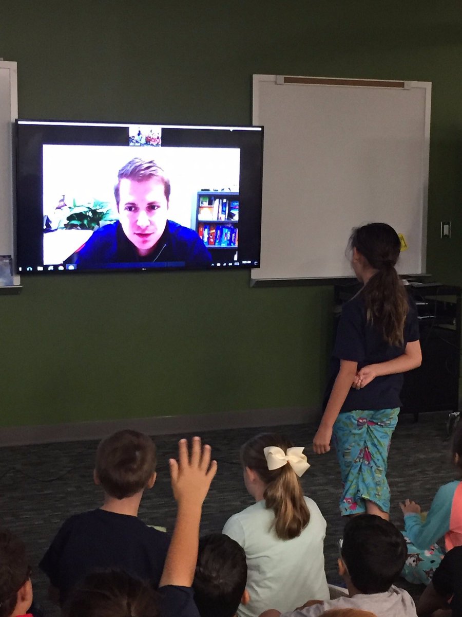 Mrs_Tillotson's tweet image. Connecting with the experts! #authenticlearning @MrsKW08 @Mrs_MajalcaGE @ThomasGrizzlies @HumbleISD_GE #GETwitterChallenge #WeAreGroves