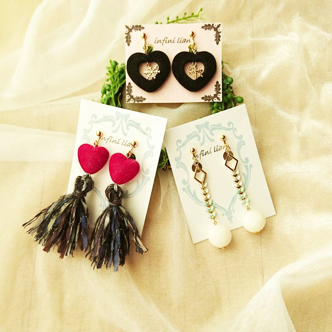 ru_ri_fu's tweet photo. 冬&amp;ベロアシリーズ🎶🎶
週末の雨はいやだーーーっ😥

#ハンドメイド #ハンドメイド好きさんと繋がりたい #ハンドメイドアクセサリー https://t.co/LL1qblkg9c