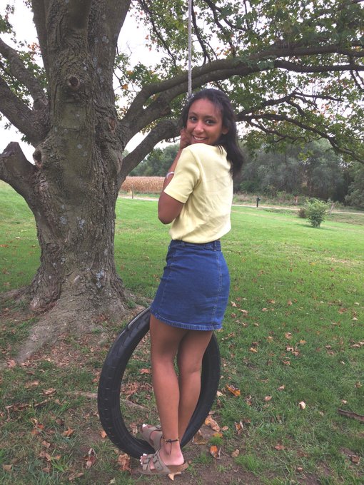 all these pics r half cute &amp;&amp; half ugly so i&rsquo;ll post em so u can be the judge of that🙂 https://t.co/