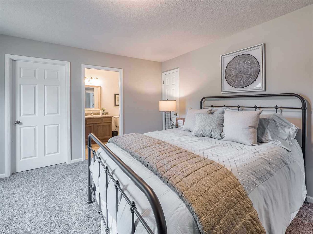 bradmstucker's tweet image. Open House this Sunday from 1-4 p.m. at this new villa in Northeast Fort Wayne! goo.gl/mzPfSy 
#OpenHouse #FortWayneRealEstate