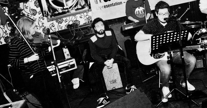 TODAY Sat Oct 28th #halloween #event #livemusic #art #facepainting #horrorfilms <a href="/kingeddieE15/">kingeddie</a> <a href="/TheHumerusBand/">The Humerus</a> <a href="/DishyTangent/">Dishy Tangent 💙</a> <a href="/THENCLONDON/">Nerve Collection</a>