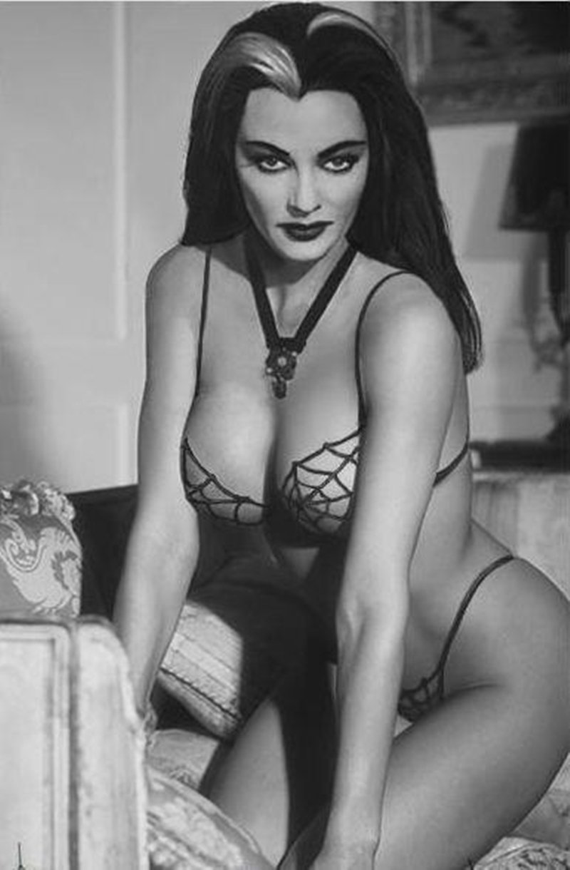 Savage Comics on X: Yvonne de Carlo as Lily Munster  t.coDiOYoiZARx  X