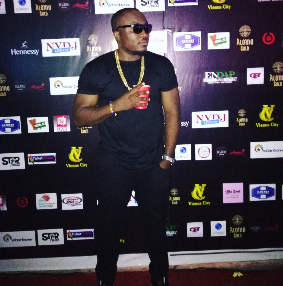 dkbghana's tweet photo. Kumasi Vienna city #ExclusiveCodedParty the #ComedianWithSwag was there some!
Rate the swag โ๐๐ฅ๐ฅ https://t.co/dVH4jmOR7v
