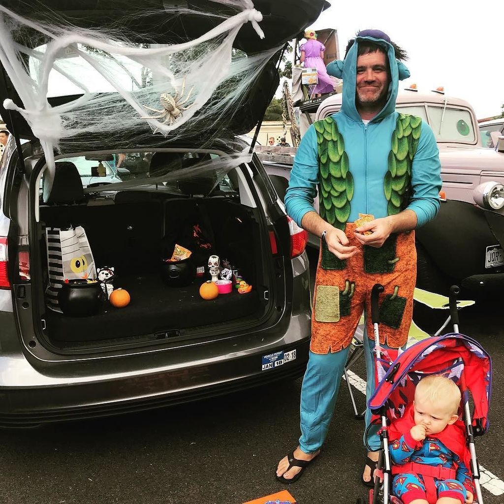 loveusveterans's tweet image. #trunkortreat @209thASB @wheelerchapel @usarmy #armychaplain #armyfamily #trolls #superbabyboy ift.tt/2yaYu8o
