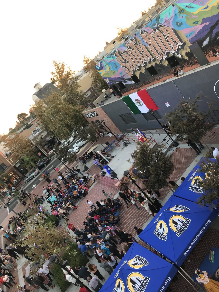 CityofSantaAna's tweet photo. The Wings of the City public art exhibit has made it to #SantaAna. #wingsdtsa https://t.co/V09yqsarVv