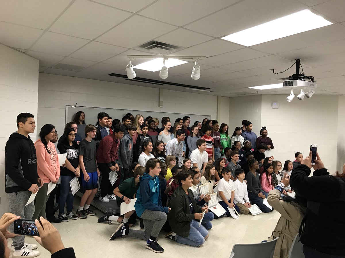 FortHuntES's tweet photo. It was a pleasure seeing our #FHESfoxes alumni being named Students of the Quarter at Sandburg MS. Remember, once a fox, always a fox! https://t.co/5UTn6DC1mg