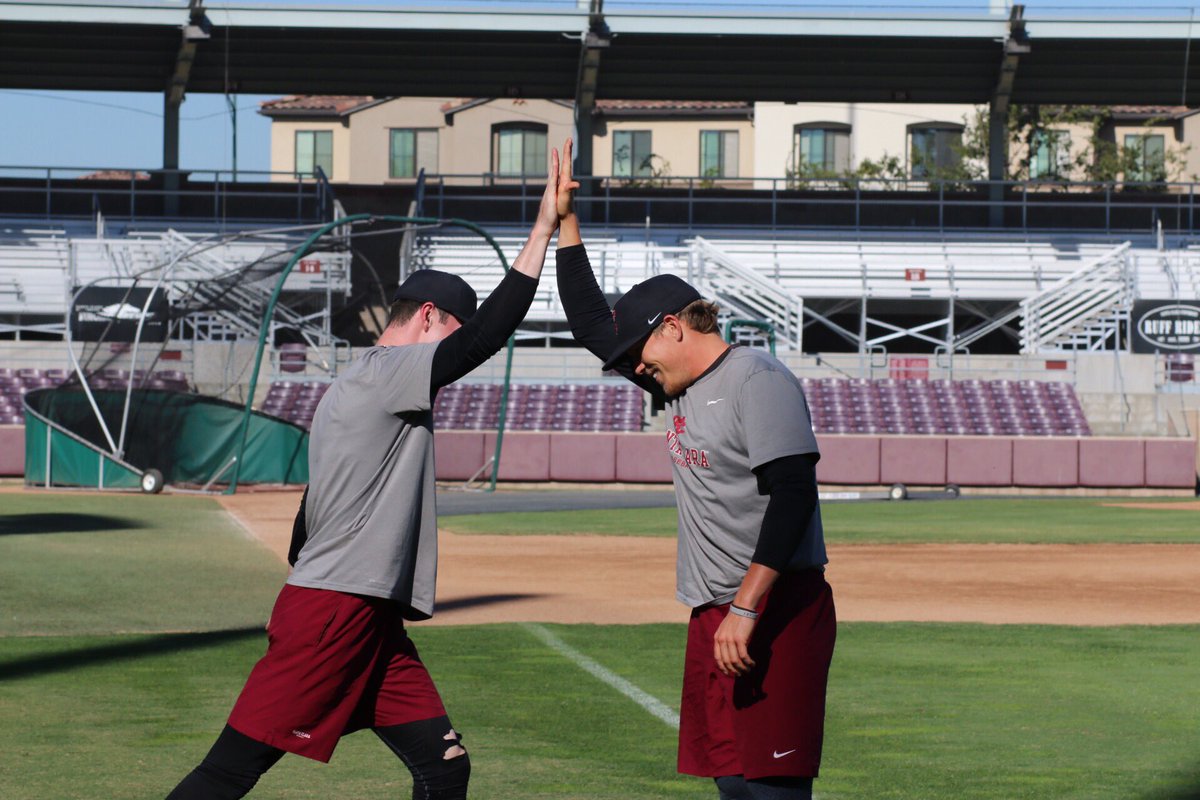 SCU_Baseball's tweet photo. Presenting the Santa Clara synchronized stretching duet. #StretchTogether #StampedeTogether https://t.co/X3mpouQ9Ay