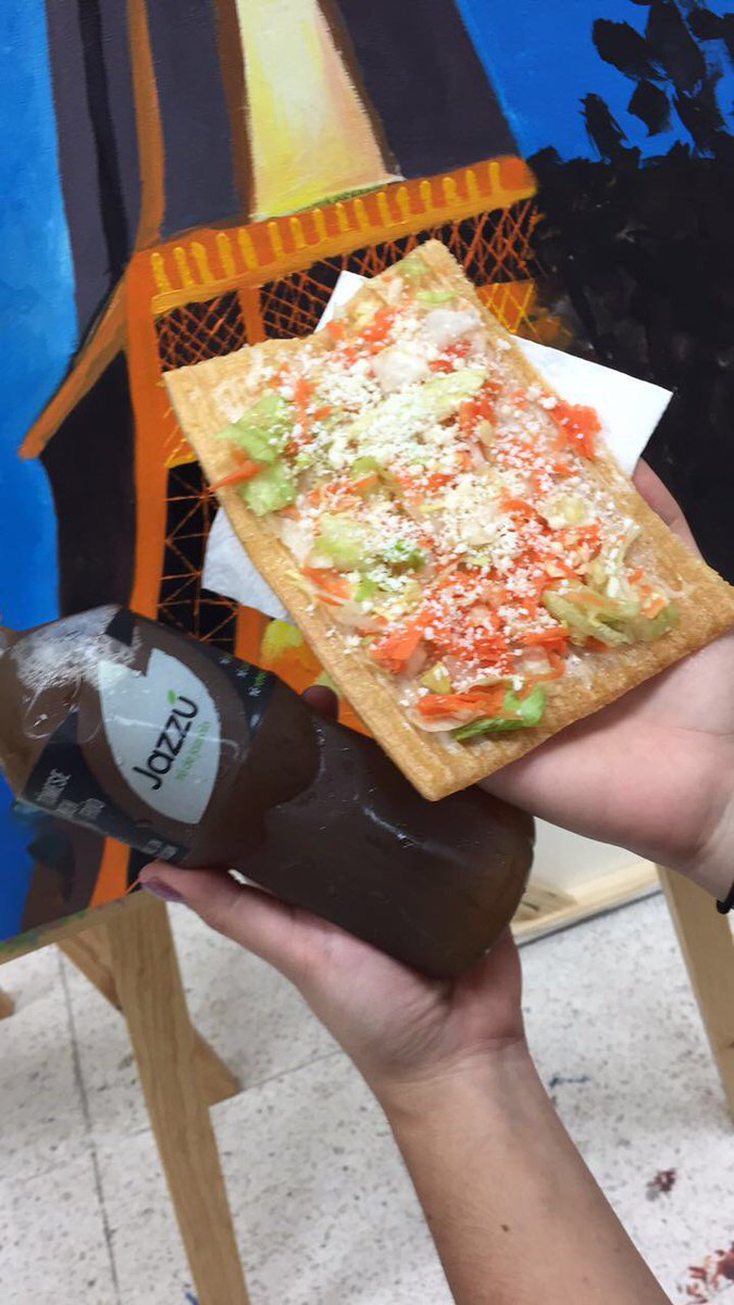 SAIBNSIN's tweet photo. Gracias a nuestro patrocinador Jazzú! Ya viniste por tu chimichanga? 😋 https://t.co/BdNkQpJIJO