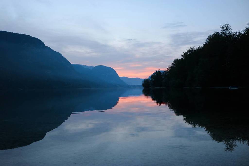 yelizaveta_sm's tweet photo. Early mornings at Bohinj 🌄🌌
▪
#bohinskojezero #bohinj #slovenia #createandexplore #letsgosomewhere #exploreeveryth… https://t.co/XADD1D0Ugu https://t.co/x7gZBHATCT