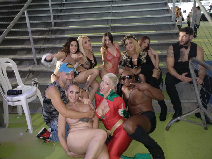 Salon Erotico Almeria https://t.co/dDckTBVro8