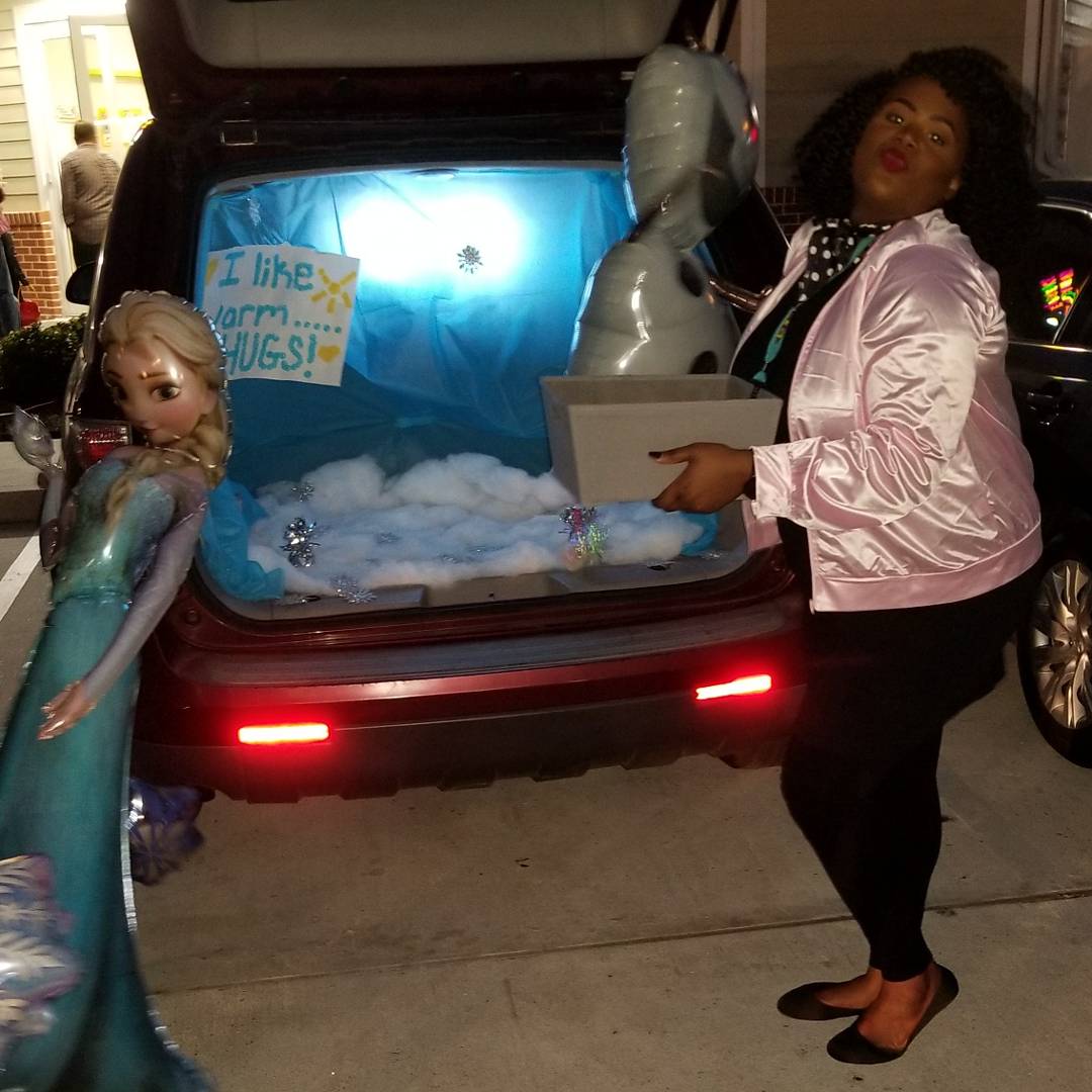 sgulley27's tweet photo. My car turned out Awesome!! #frozen https://t.co/ZGyLSo1pRQ