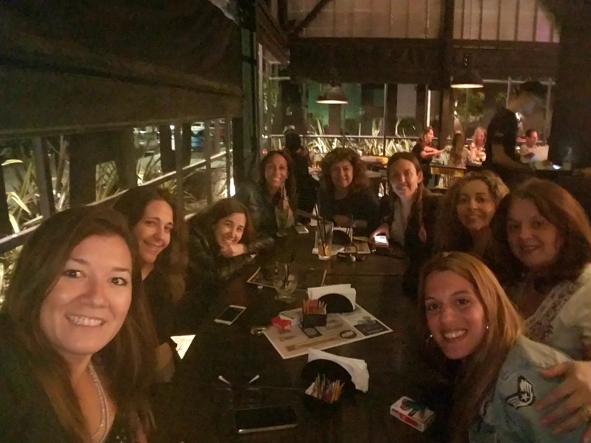 silviapat88's tweet photo. @LaSiglo21 En la despedida de nuestra querida Flor Benassi. Parte del "Cuerpo académico" https://t.co/7P1uFsdycw