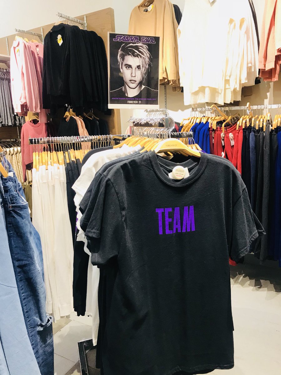 tmcconne1's tweet photo. What I find at Forever 21 😍😍 @Forever21 @justinbieber #beliebers #stadiumtourmerch #stadiumtour #purposetour #forever21 https://t.co/v7aoHaA822