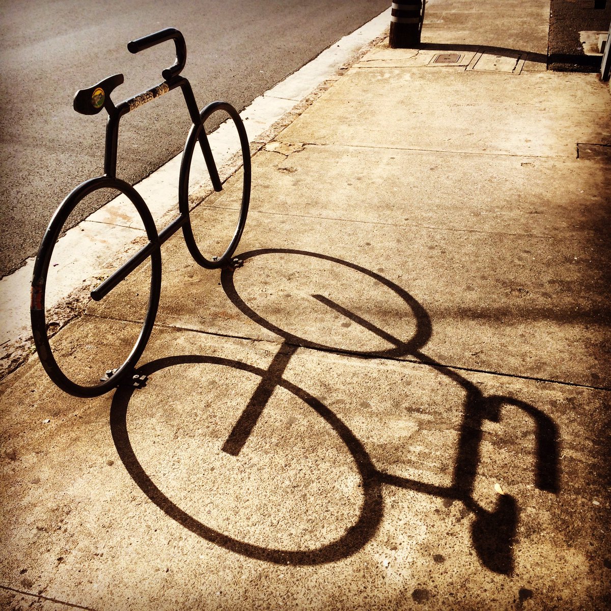 Happy #AlohaFriday!
Get out and #RideAloha this weekend.