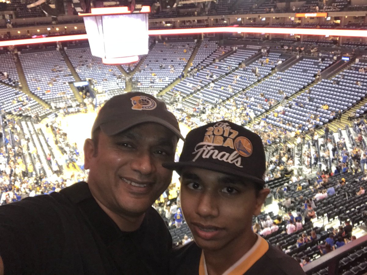 Joe_Mathai_1's tweet photo. #dubweiser https://t.co/p6vsqUtdQc