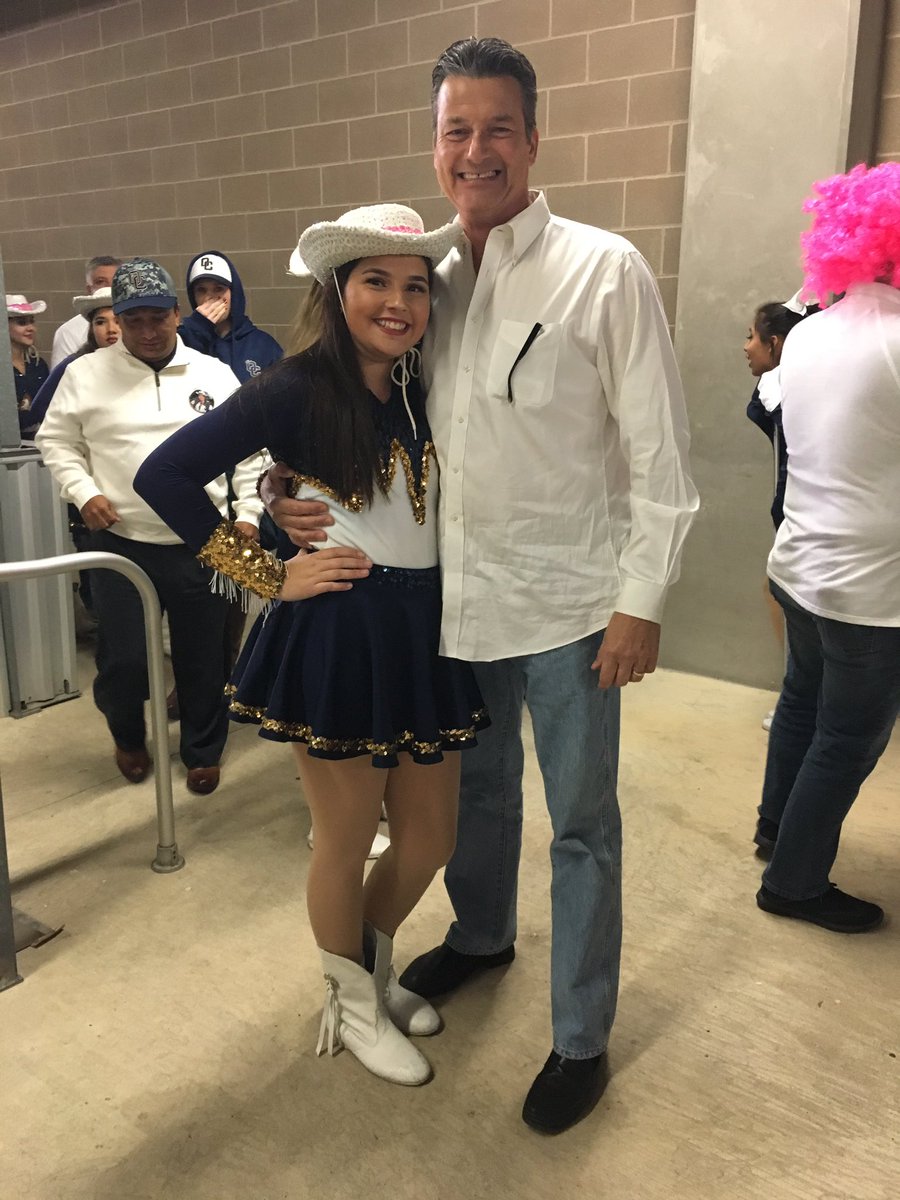 BillTaylorKENS5's tweet photo. i'm officially a goldduster. video of our "dadduster" performance @KENS5 at 10. @OCUKNO @kendall_reeese #kens5eyewitness https://t.co/KNpBF5FFFP