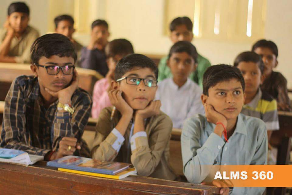 Alms_360's tweet photo. Alms360 Advocate Thar
4th Educational session.
Chelhar 23 Oct 2017. 
Speakers Jeetender Chhangani,Dheeraj Kumar &amp; Maharukh
#Thar #education https://t.co/BBIFPVDtxc