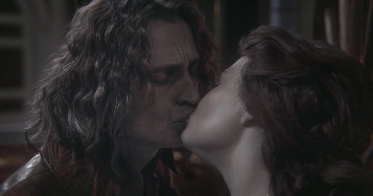 DarkOneDaggers's tweet photo. rumplestiltskin &amp; belle french

first kiss ~ last kiss
1x12 ~ 7x04 https://t.co/eteFcRqT4q