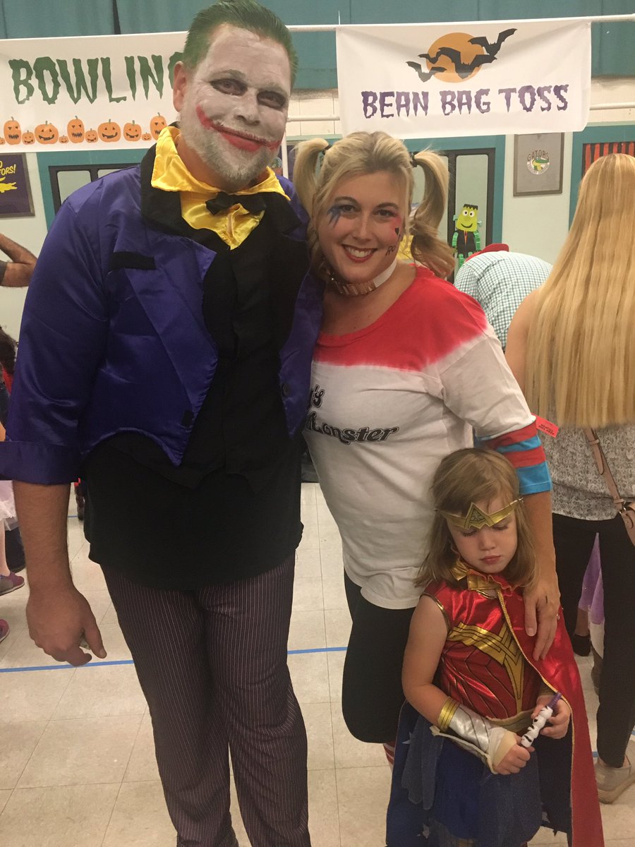 LizLanLaw's tweet photo. I ❤️that @gregory_gardens PTA Gatorween brings so many families and community members together! @MtDiabloUSD #familyengagement #lcapgoals https://t.co/crpZAUaI6E