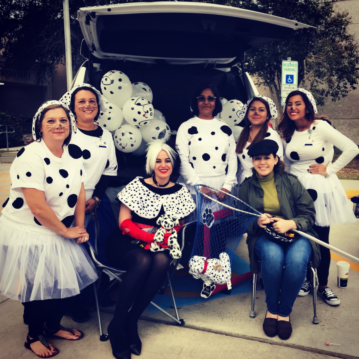 KelsieMorris12's tweet photo. Our Kostoryz Office Staff had a blast today for our Literature Parade &amp; Trunk or Treat #101dalmations #CCISDProud 🐯💙 https://t.co/GuFtb66HsG