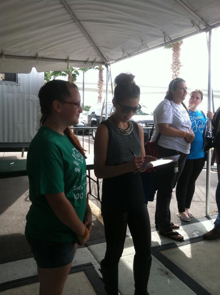 AyeeeItsKatt's tweet photo. Throwback to when I met @CarolineKole again at the Girl Scout bridging walk!!! ❤️❤️❤️🙄 https://t.co/jMnxUbhEeo