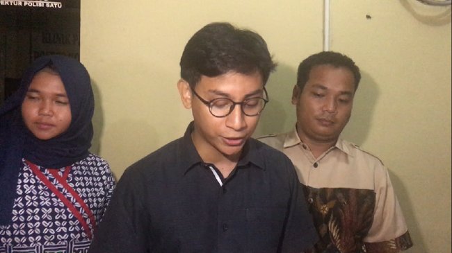 aktualpost's tweet photo. Soal Video Mesum, Farhan dan HA Dicek Fisik - https://t.co/lGAsrqnXLY https://t.co/svzc8bjZw1