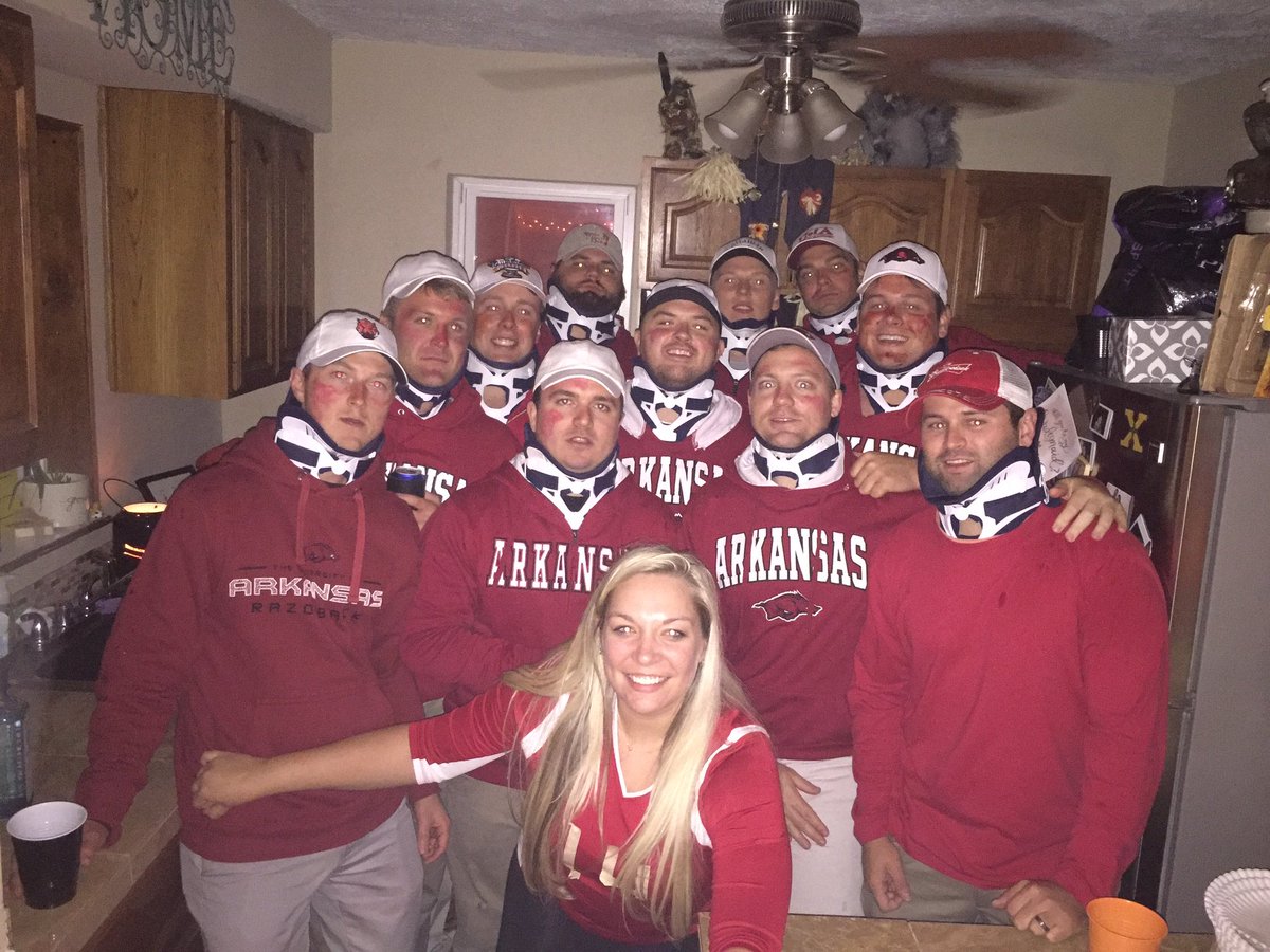 Ship1725's tweet photo. 11 Bobby's and a volleyball player ... https://t.co/2crUp4wpww