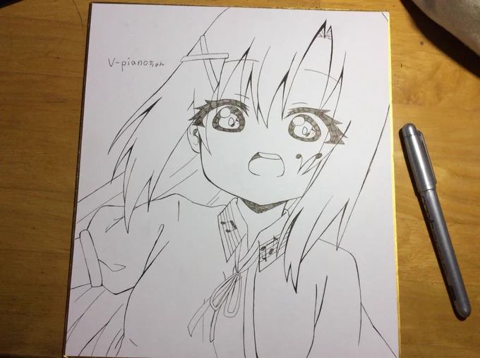 皆さんお待たせしました!!(誰も待ってない)
ぶいちゃんの線画が終わりましたっ(^ν^)
相変わらすアナログは線がガタガタで…うぅぅ
難しかった……。 