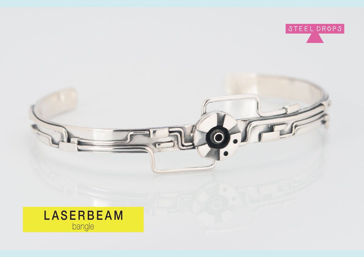 steeldrops_news's tweet image. 【出店】11月11日12日に開催されるデザインフェスタ@designfesta (ブースNo.D-718,719)両日出店いたします。SFアクセサリーなど充実のラインナップにて皆様のお越しをお待ちしております。

詳細→ steeldrops.org/design_festa/