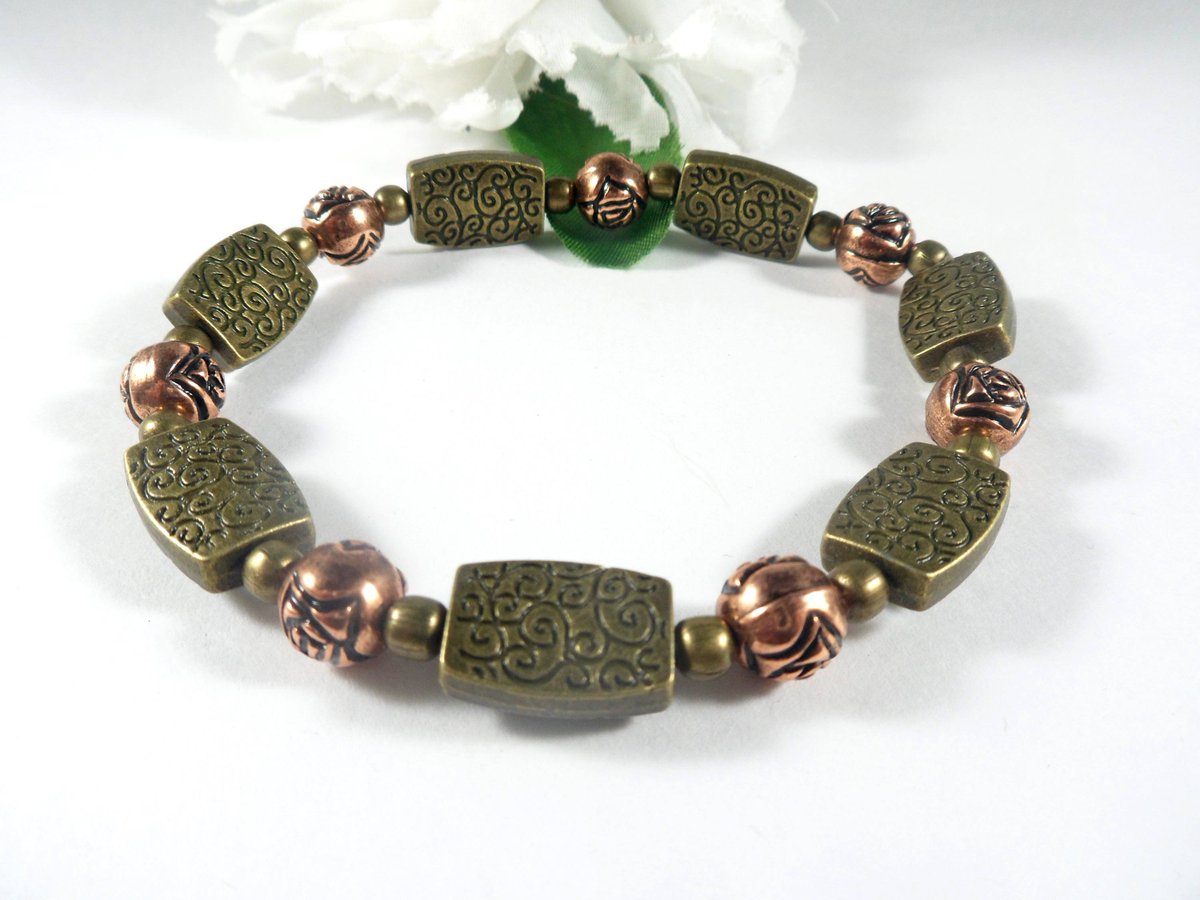 valroseshowers's tweet photo. Antique Bronze Rose Beads Elegant Bracelet, Bead Bracelet, Bohemian B… https://t.co/Z4ZeM6FHXP #pottiteam #RoseBeads https://t.co/WnAPzANXuf