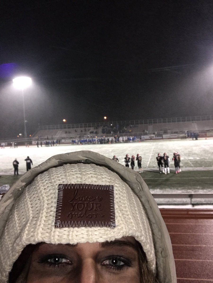 dstuvwi's tweet photo. Beating the Trojans 2 weeks in a row? I like that 33-10 #GroveYard https://t.co/ql0W5Z54Mb