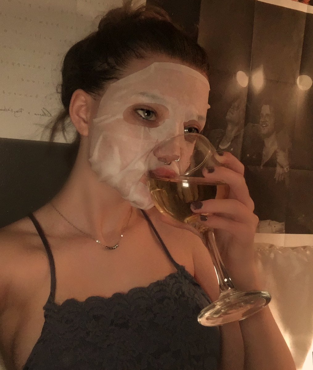 caileyisdead's tweet photo. me watching men lie bc that's all they do https://t.co/2wctBnBOPp